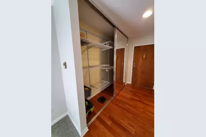 1940 Cherry Lane #213, Northbrook, IL 60062 - Photo 5