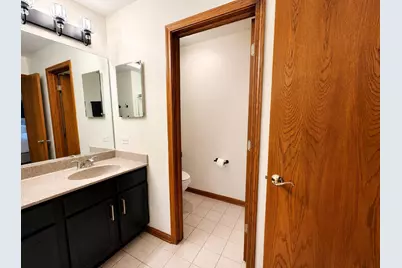 11030 W 72nd Street, Indian Head Park, IL 60525 - Photo 9