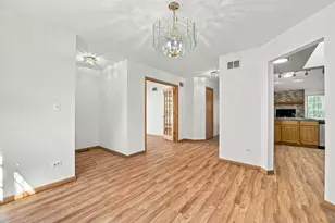 5303 Floralwood Ct, Plainfield, IL 60586 - Photo 7