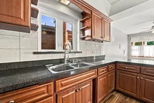 6843 S Kedvale Ave, Chicago, IL 60629 - Photo 11
