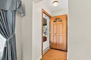 6843 S Kedvale Ave, Chicago, IL 60629 - Photo 3