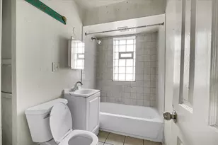 12908 S Wallace St, Chicago, IL 60628 - Photo 9