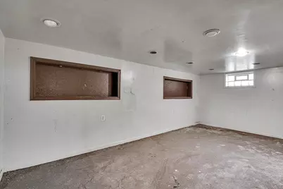 12908 S Wallace Street, Chicago, IL 60628 - Photo 15