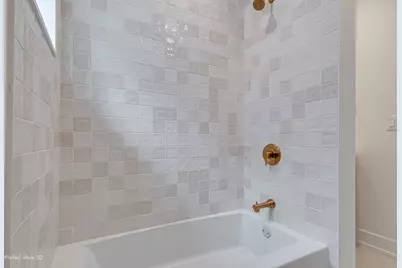 2145 N Karlov Avenue, Chicago, IL 60639 - Photo 7