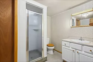1010 Laursen Ct, Antioch, IL 60002 - Photo 13