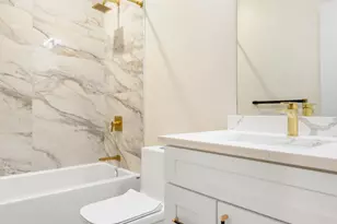 4607 S St Lawrence Ave, Chicago, IL 60653 - Photo 11