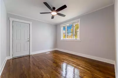 11104 S Avenue O Avenue, Chicago, IL 60617 - Photo 11