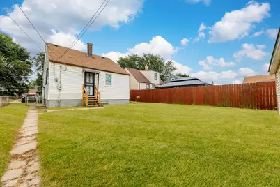11104 S Avenue O Avenue, Chicago, IL 60617 - Photo 23