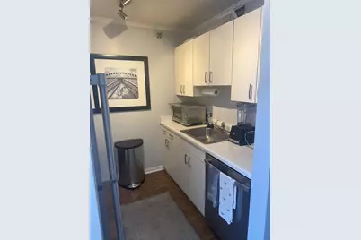 33 W Delaware Place #11C, Chicago, IL 60610 - Photo 7