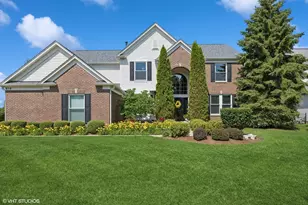 610 Woods Creek Ln, Algonquin, IL 60102 - Photo 1