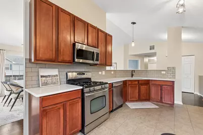 361 Grape Vine Trail, Oswego, IL 60543 - Photo 5