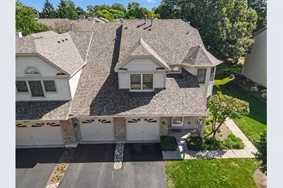3255 N Daniels Court, Arlington Heights, IL 60004 - Photo 1