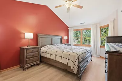 3255 N Daniels Court, Arlington Heights, IL 60004 - Photo 13