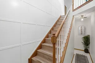 3255 N Daniels Ct, Arlington Heights, IL 60004 - Photo 3