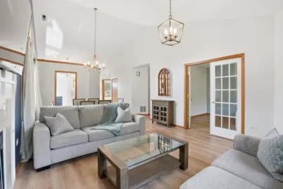 3255 N Daniels Court, Arlington Heights, IL 60004 - Photo 11