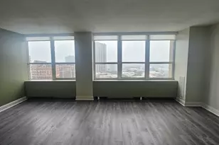 655 W Irving Park Rd, Chicago, IL 60613 - Photo 3
