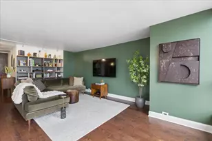 360 E Randolph St, Chicago, IL 60601 - Photo 3