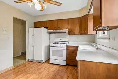 2613 Willow Avenue, Woodridge, IL 60517 - Photo 7