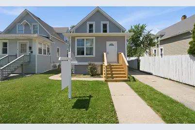 124 N 11th Avenue, Melrose Park, IL 60160 - Photo 1