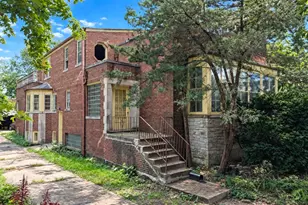 934 Forest Ave, Oak Park, IL 60302 - Photo 1