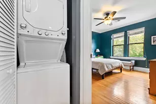 2130 N Oakley Ave, Chicago, IL 60647 - Photo 15