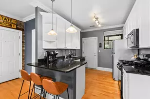 2130 N Oakley Ave, Chicago, IL 60647 - Photo 9