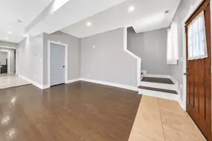 9436 S Spaulding Ave, Evergreen Park, IL 60805 - Photo 3