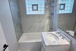6215 S Monitor Ave, Chicago, IL 60638 - Photo 9