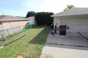 5037 N Ridgewood Ave N, Norridge, IL 60706 - Photo 11