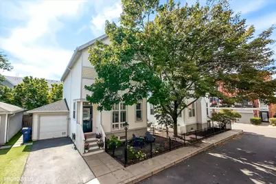 2907 N Wolcott Avenue #B, Chicago, IL 60657 - Photo 1