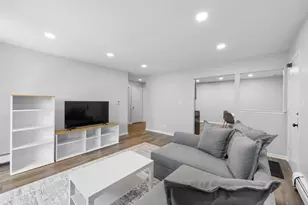 215 S Hale St, Addison, IL 60101 - Photo 9