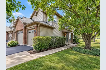 199 Old Oak Court W, Buffalo Grove, IL 60089 - Photo 1