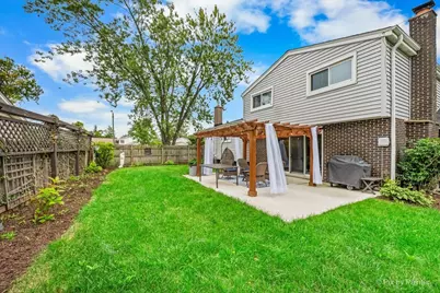 2012 N Kennicott Drive, Arlington Heights, IL 60004 - Photo 31