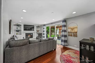 2012 N Kennicott Drive, Arlington Heights, IL 60004 - Photo 5