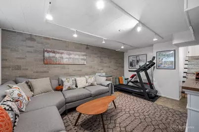 2012 N Kennicott Drive, Arlington Heights, IL 60004 - Photo 27