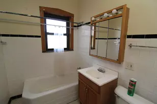 1728 W Juneway Terrace, Chicago, IL 60626 - Photo 5