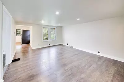 732 Grove Street, Aurora, IL 60505 - Photo 5