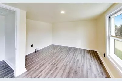732 Grove Street, Aurora, IL 60505 - Photo 15