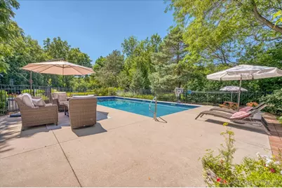 3201 Greenwood Lane, Saint Charles, IL 60175 - Photo 49