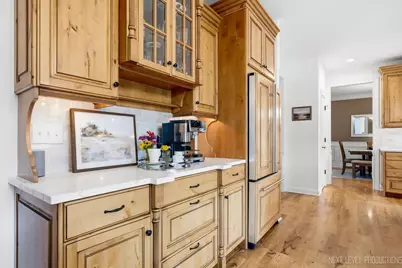 3201 Greenwood Lane, Saint Charles, IL 60175 - Photo 13