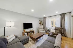 1626 W Greenleaf Ave, Chicago, IL 60626 - Photo 15