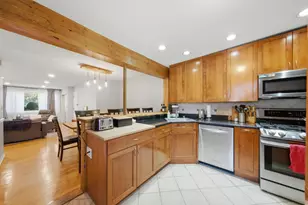 1626 W Greenleaf Ave, Chicago, IL 60626 - Photo 7