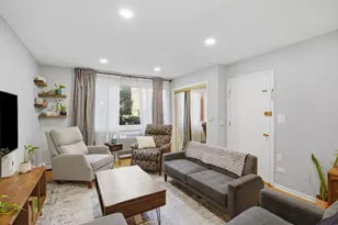 1626 W Greenleaf Ave, Chicago, IL 60626 - Photo 13