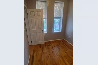 6315 S Eberhart Avenue #2, Chicago, IL 60637 - Photo 3