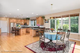 3571 Scottsdale Cir, Naperville, IL 60564 - Photo 11