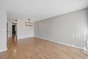 1326 Elder Dr, Aurora, IL 60506 - Photo 3