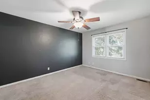 1326 Elder Dr, Aurora, IL 60506 - Photo 11