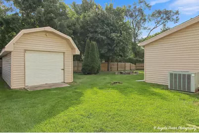 10238 W Wadsworth Road, Beach Park, IL 60099 - Photo 7