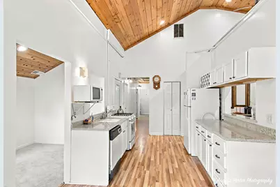 10238 W Wadsworth Road, Beach Park, IL 60099 - Photo 13