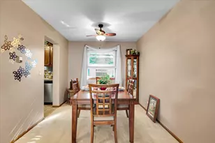 1650 Kautz Rd, Aurora, IL 60504 - Photo 7